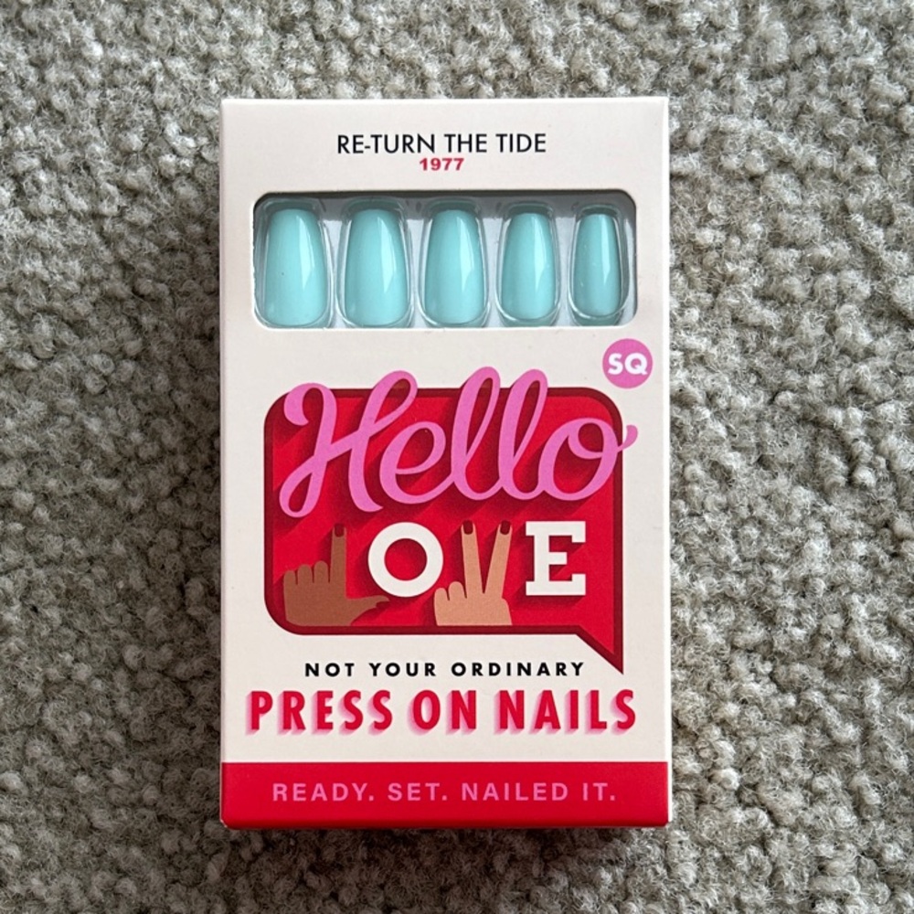 Hello Love Press On Nails - Light Blue